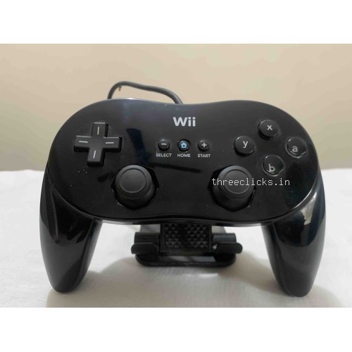 Nintendo Wii Pro Controller - Wired - Black | Pre-Owned