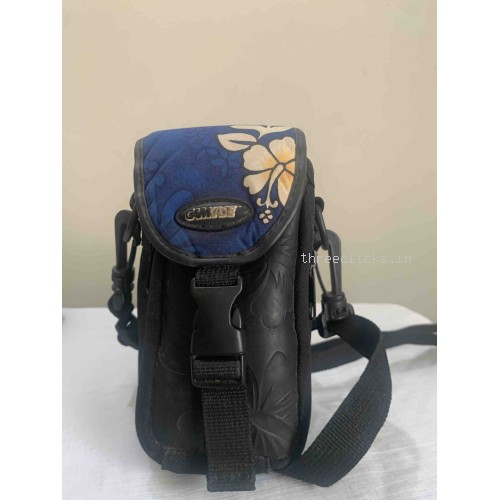 Camkase compact digital camera pouch-Black | Pre-Owned