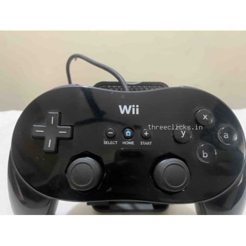 Nintendo Wii Pro Controller - Wired - Black | Pre-Owned
