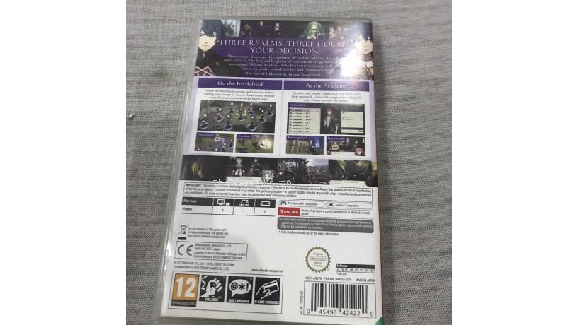 Fire Emblem: Three Houses - Nintendo Switch | Pre-Owned